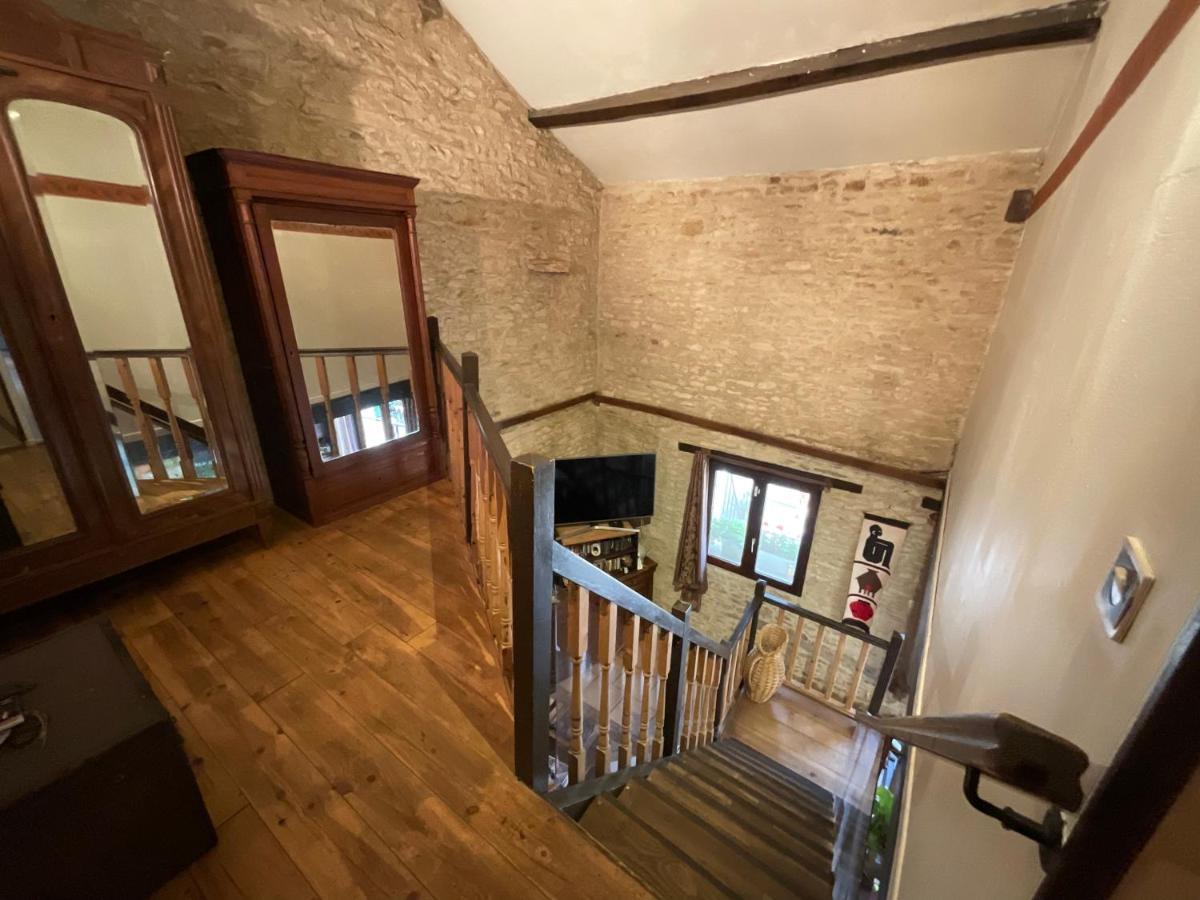 Chambres, Table D'Hotes Et Gites Les Mesanges Saint-Jean-de-Sauves المظهر الخارجي الصورة